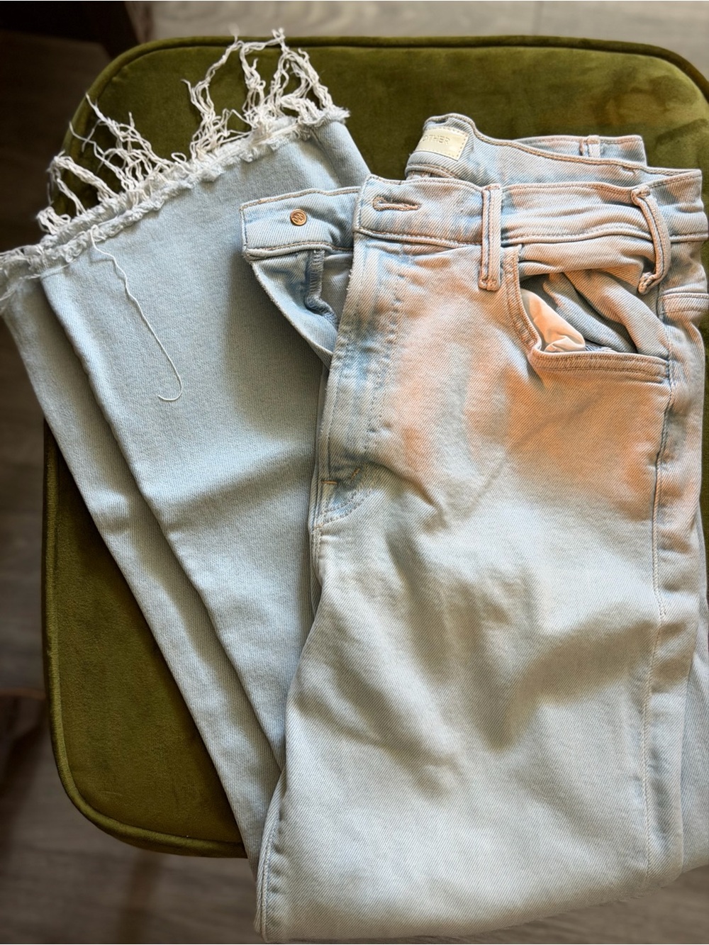 Mother denim women’s size 30 lil hustler ankle fray light wash jeans